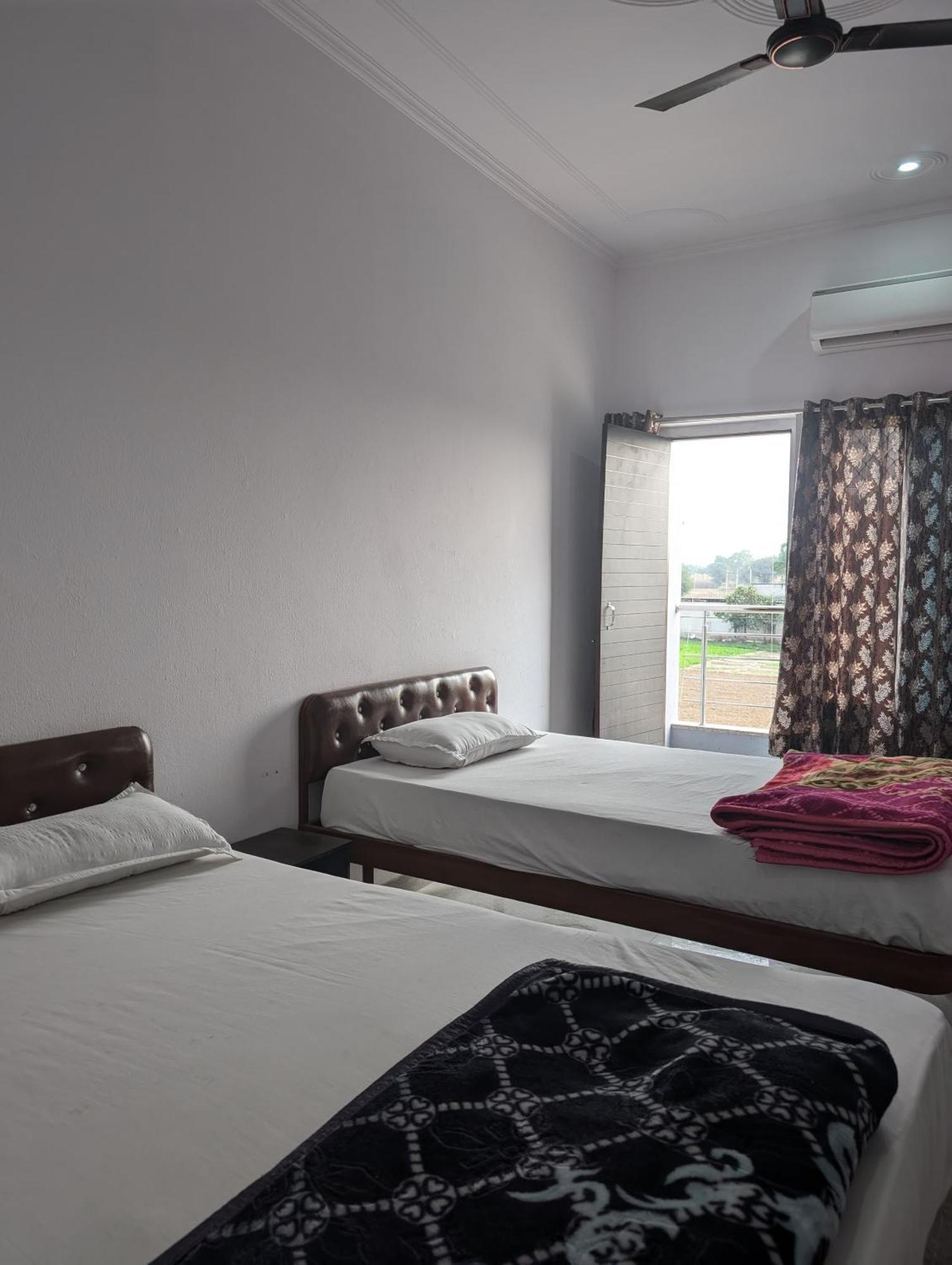 Hotel Raghunath Palace Khātu Zewnętrze zdjęcie